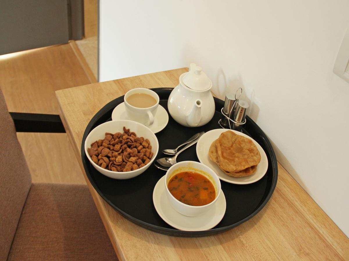 Oyo 1358 Hotel Crossroad Lucknow Eksteriør bilde
