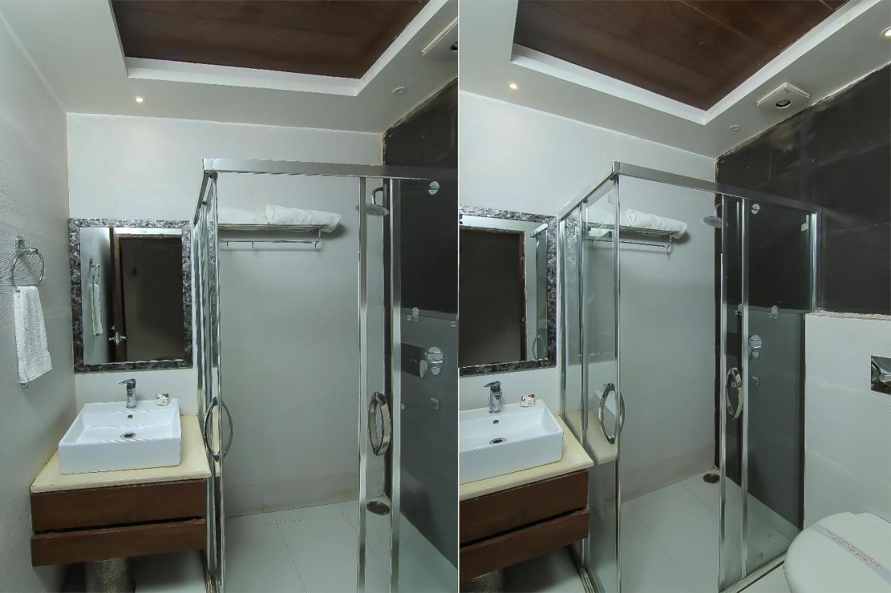 Oyo 1358 Hotel Crossroad Lucknow Eksteriør bilde